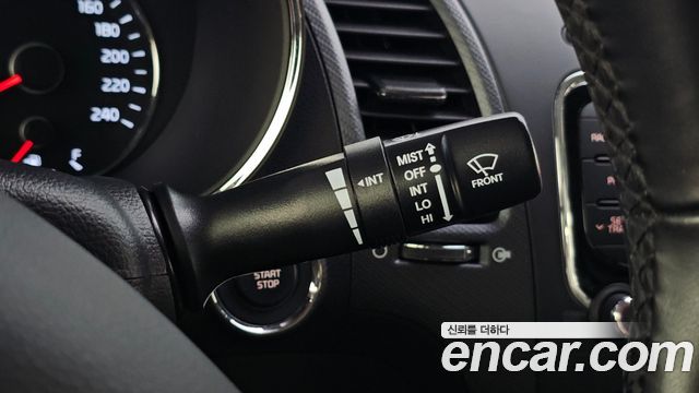 Kia K3 2016 — photo 35