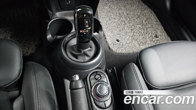 Mini Cooper 2023 — photo 12