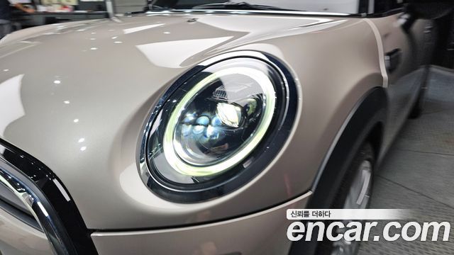 Mini Cooper 2023 — photo 8