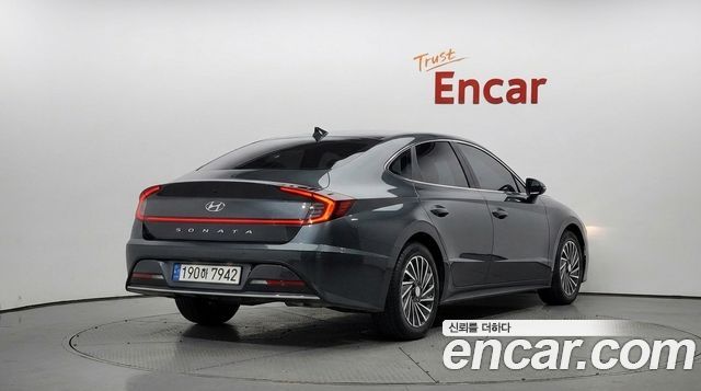 Hyundai Sonata 2023 — photo 2