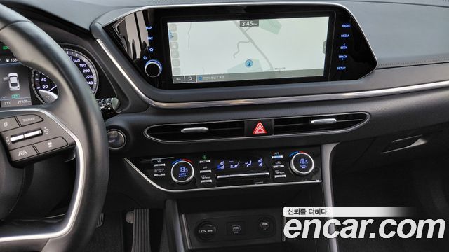 Hyundai Sonata 2023 — photo 13