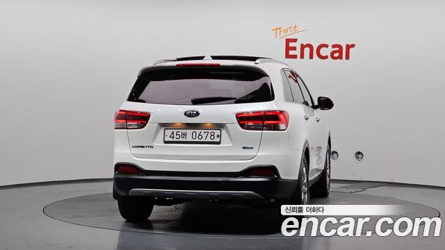 Kia Sorento 2016 — photo 4