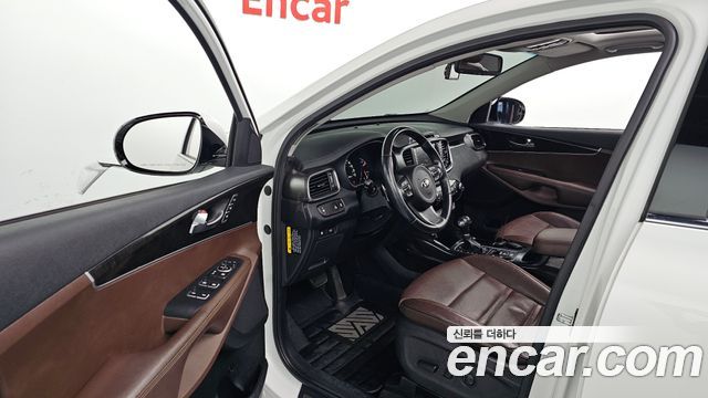 Kia Sorento 2016 — photo 13
