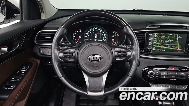 Kia Sorento 2016 — photo 19