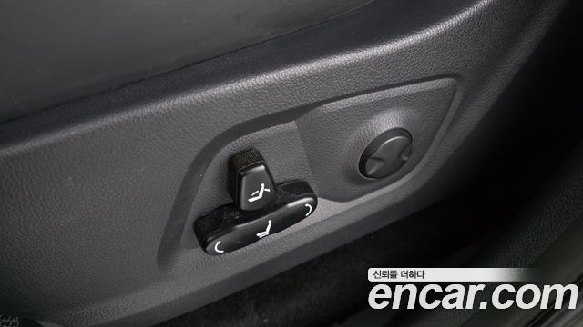 KG_Mobility_Ssangyong Rexton 2022 — photo 32