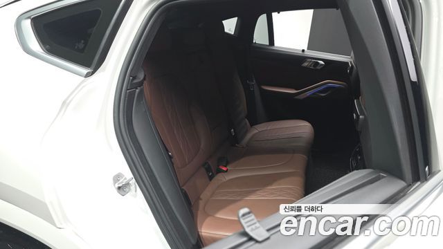 BMW X6 2022 — photo 18