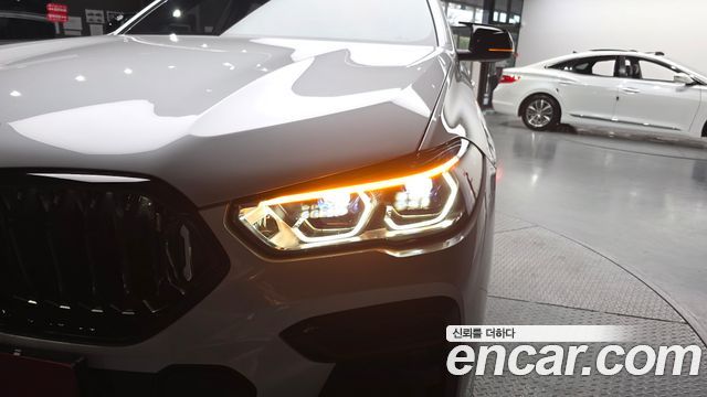 BMW X6 2022 — photo 8