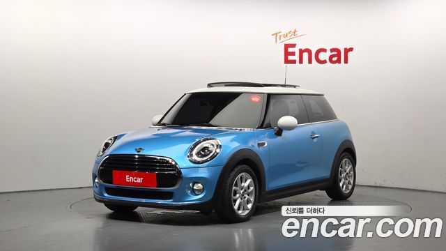 Mini Cooper 2019 — photo 1