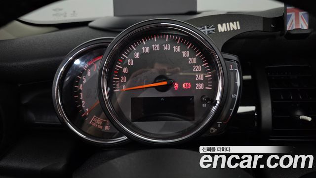 Mini Cooper 2019 — photo 8