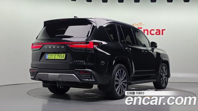 Lexus LX 2025 — photo 2