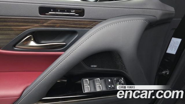 Lexus LX 2025 — photo 17