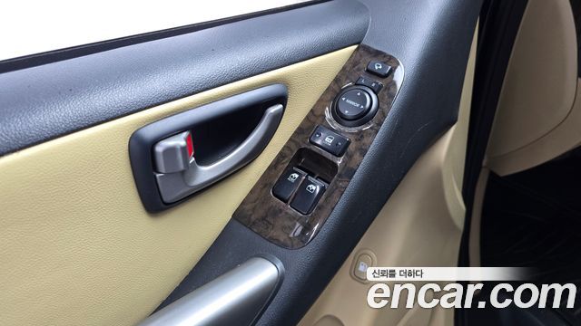 Hyundai Starex 2013 — photo 17