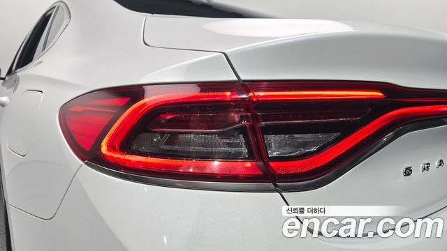 Hyundai Grandeur 2018 — photo 9