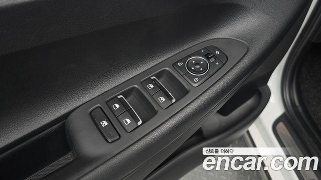 Hyundai Grandeur 2018 — photo 31