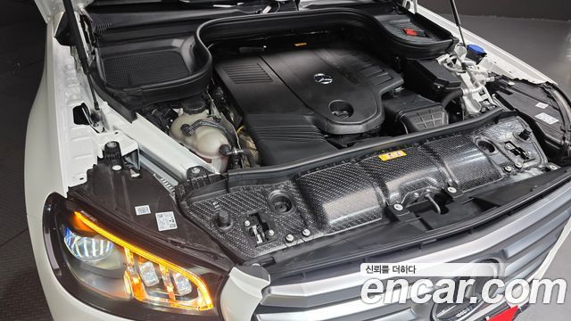 Mercedes-Benz GLS-Class 2025 — photo 29