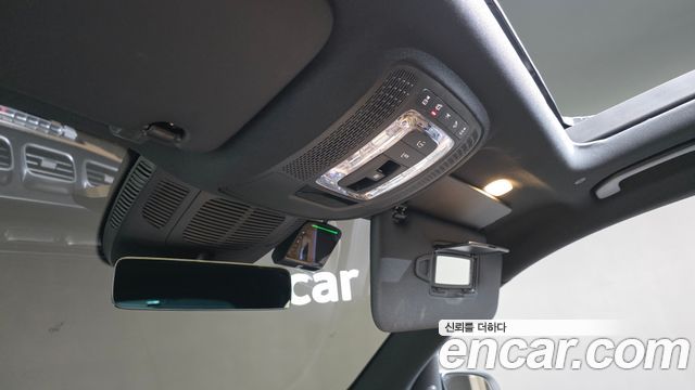 Mercedes-Benz GLS-Class 2025 — photo 30