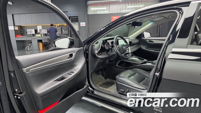 Hyundai Grandeur 2023 — photo 13