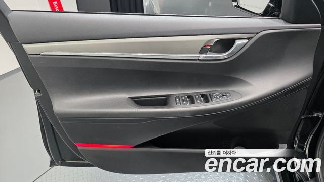 Hyundai Grandeur 2023 — photo 14