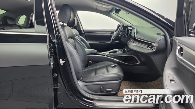 Hyundai Grandeur 2023 — photo 16