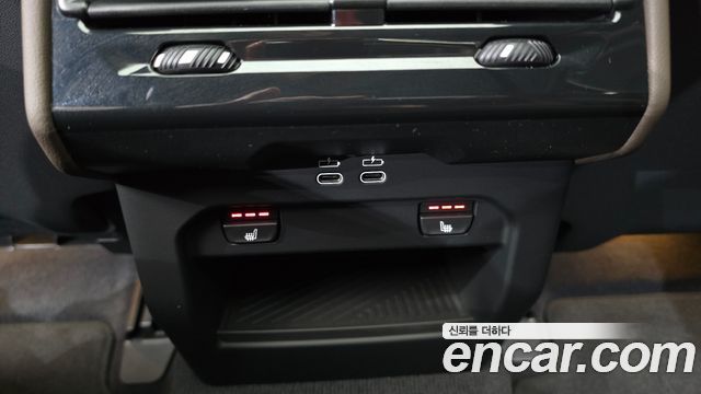 BMW 5-Series 2024 — photo 18