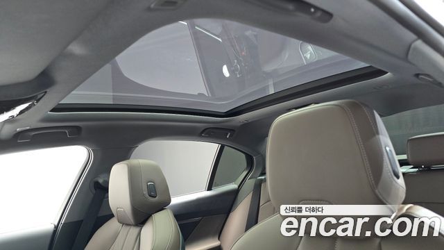 BMW 5-Series 2024 — photo 23
