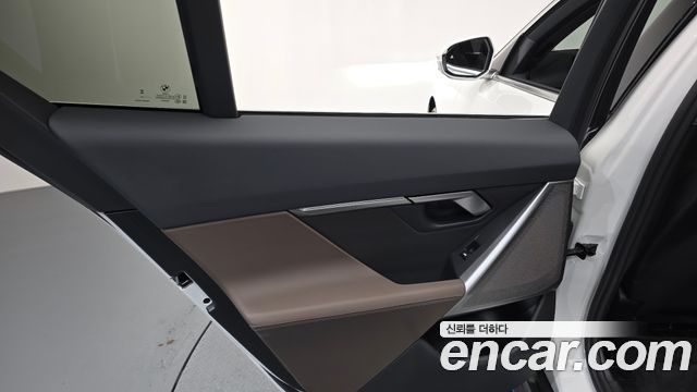 BMW 5-Series 2024 — photo 15