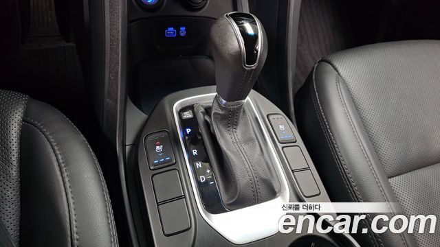 Hyundai Santafe 2016 — photo 12