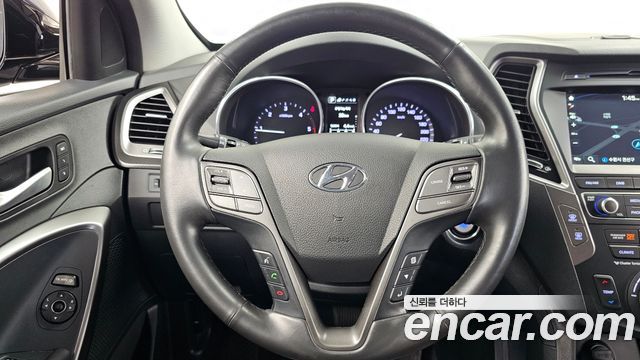 Hyundai Santafe 2016 — photo 19