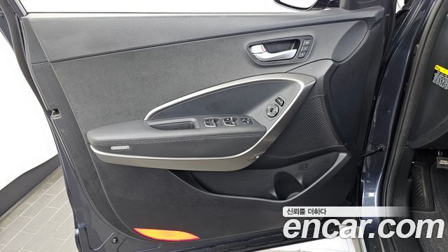 Hyundai Santafe 2016 — photo 14