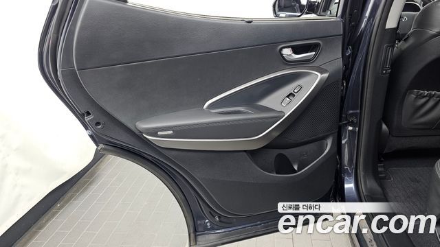 Hyundai Santafe 2016 — photo 15