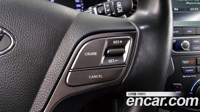 Hyundai Santafe 2016 — photo 27