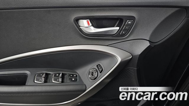 Hyundai Santafe 2016 — photo 30