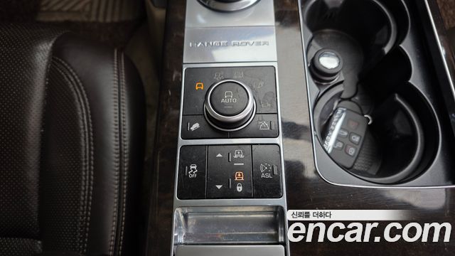 Land Rover Range Rover 2015 — photo 18