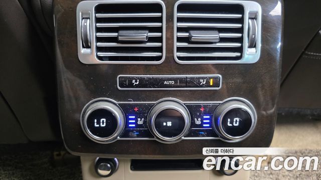 Land Rover Range Rover 2015 — photo 19