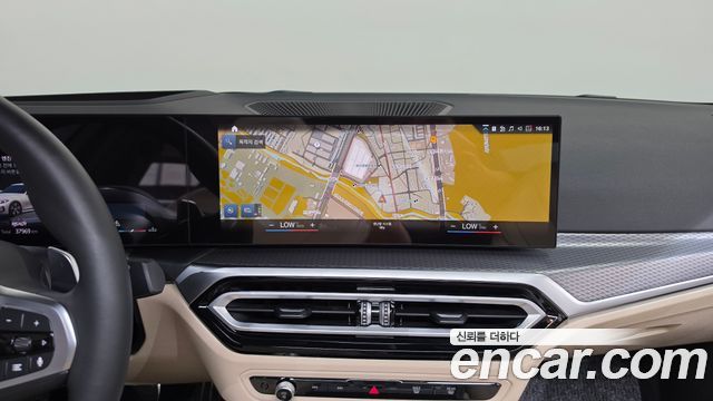 BMW 3-Series 2024 — photo 18