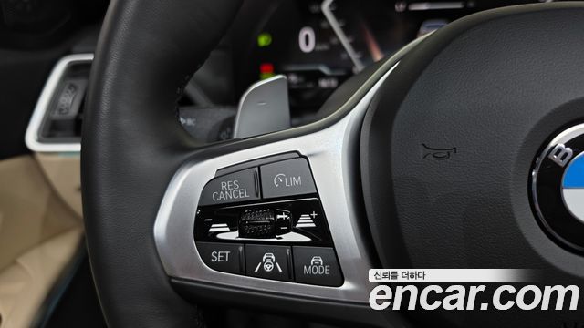 BMW 3-Series 2024 — photo 23