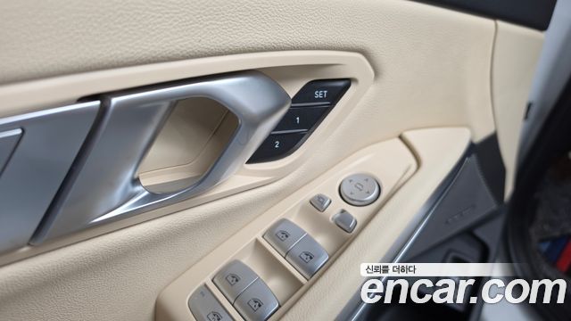 BMW 3-Series 2024 — photo 30