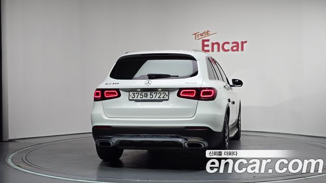 Mercedes-Benz GLC-Class 2020 — photo 4