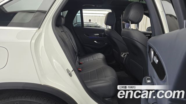 Mercedes-Benz GLC-Class 2020 — photo 12