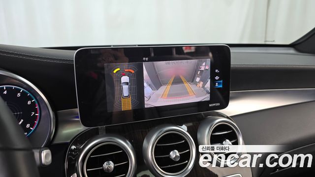 Mercedes-Benz GLC-Class 2020 — photo 15