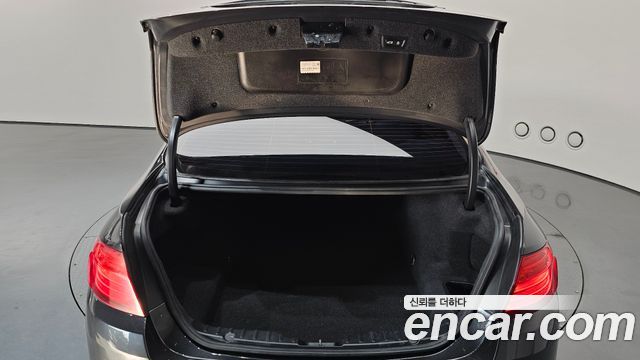 BMW 5-Series 2014 — photo 20