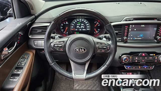 Kia Sorento 2016 — photo 19