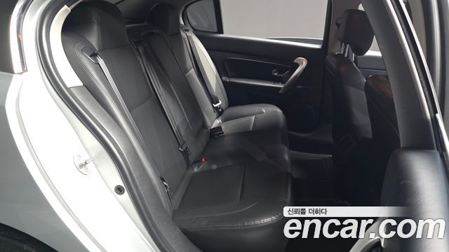 Renault Korea SM5  2017 — photo 17
