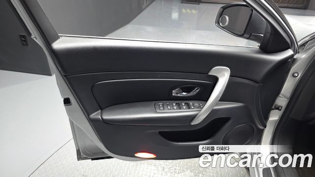 Renault Korea SM5  2017 — photo 14