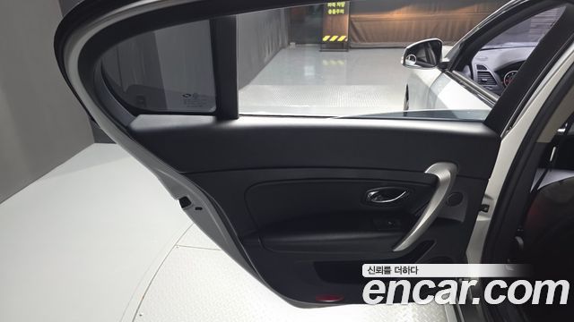 Renault Korea SM5  2017 — photo 15