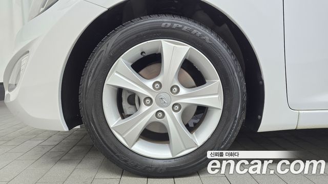 Hyundai AVANTE 2014 — photo 5