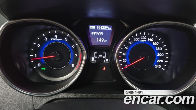 Hyundai AVANTE 2014 — photo 8