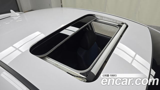 Hyundai AVANTE 2014 — photo 19