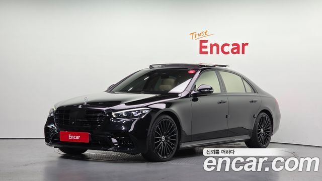 Mercedes-Benz S-Class 2023 — photo 1