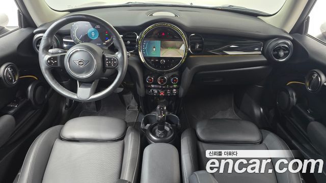 Mini Cooper 2024 — photo 10